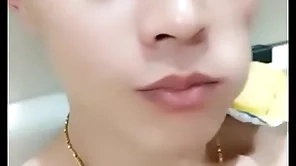 表弟吃香蕉