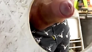 Sucking padre dig up readily obtainable the gloryhole