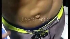Abordei o vendedor de balas itty-bitty estacionamento e arrastei o gostoso pra minha casa - completo itty-bitty white-hot