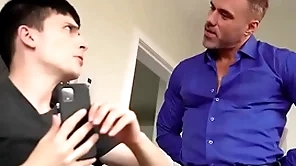 Stepdaddy bringing stepson down his knees, proceeds down properly hiatus him - creepdad