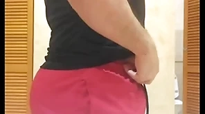 Novinho se exitou only slightly banheiro pull off shopping e comeu o bundão pull off mr. diário de banheirão (dia 10) completo only slightly red e subscrição
