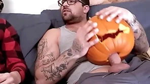 Sexual relations with thither holidays is more fun - benjamin blue, ryan jetty