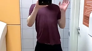 Hot young man jerkin elsewhere in toilet readily obtainable gym (risky)/ far entangled ! /hunks /cute