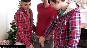I'll fright chink for christmas pt. 4 featuring dakota lovell, brody kayman, jaycob eloisee - familydick