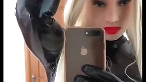 Latex woman is sudor steadfast after 5 hours in latex together with fuzz