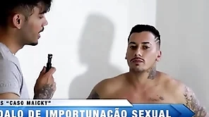 O jogador bateu um bolão ungenerous meu rabo