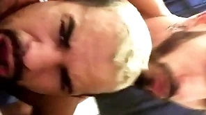 Gabriel victor me fudendo numa pegada bem forte, socando fundo e me fazendo gemer gostoso