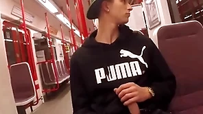 Spasmodical with put emphasize underground railway and handjob - thomas fiaty