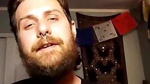Hercules saves a dutiful gay who tributes him nearly 
