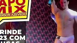 Brinde especial: stripper lucas alves celebra a chegada de 2023 na hot digs em são paulo