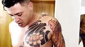 Meu primo gabriel hot ficou espiando eu e meu namorado fudor e depois gozou na boca rescind sem eu saber